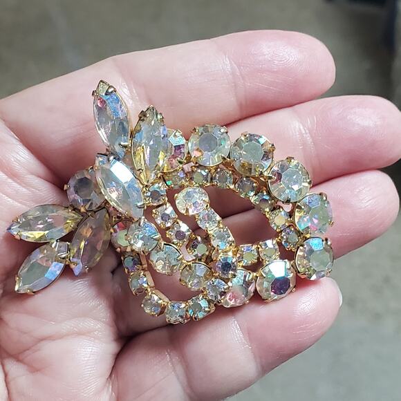 Vintage Statement Brooch Gold Tone with Aurora‎ Borealis Prong Set Stones Bling - Picture 12 of 14